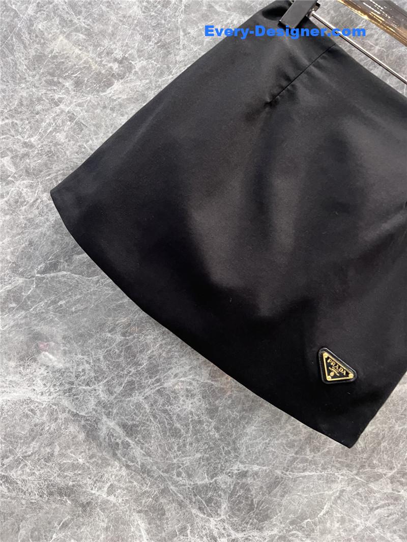 Pra*a triangle logo minimalist skirt replicas clothes