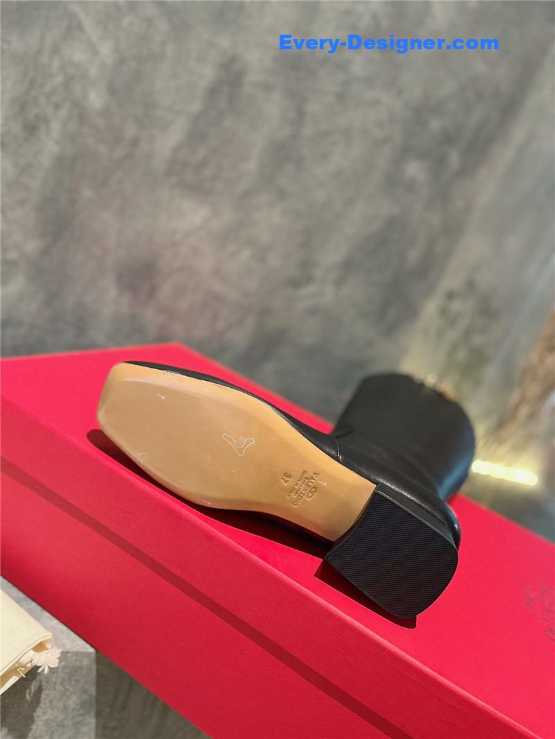 Va1e*ntin0 garavani vlogo leather knee-high boots