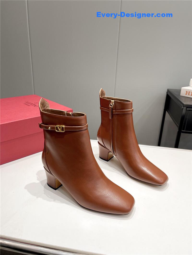 Va1e*ntin0 garavani 60mm brown leather boots