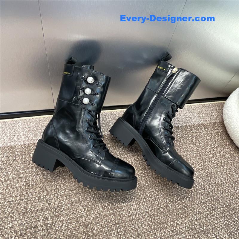 D10r d-strike ankle boots