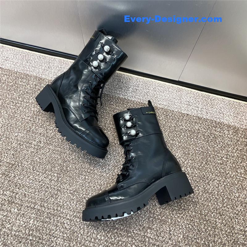 D10r d-strike ankle boots