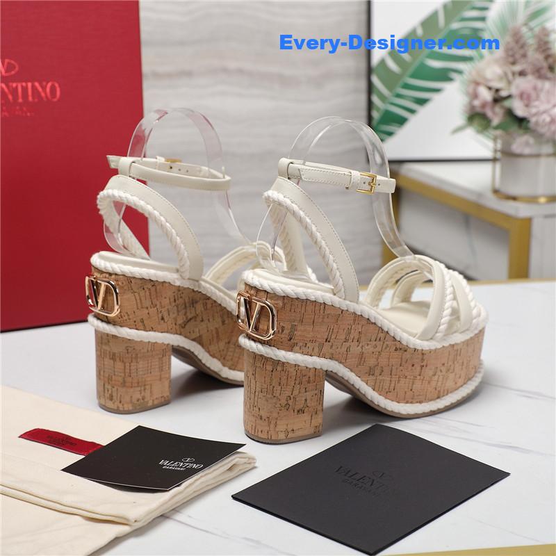 Va1e*ntin0 vlogo summerblocks wedge sandals white