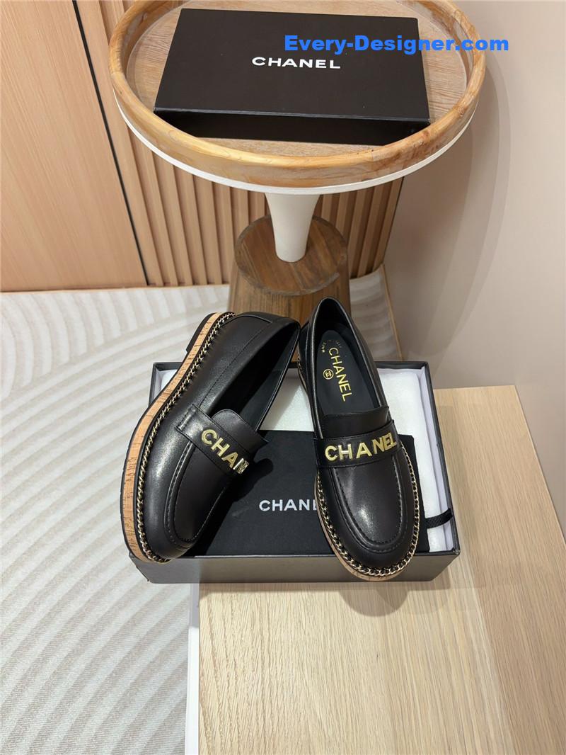 Ch**el metal letter chain trim black calfskin loafers