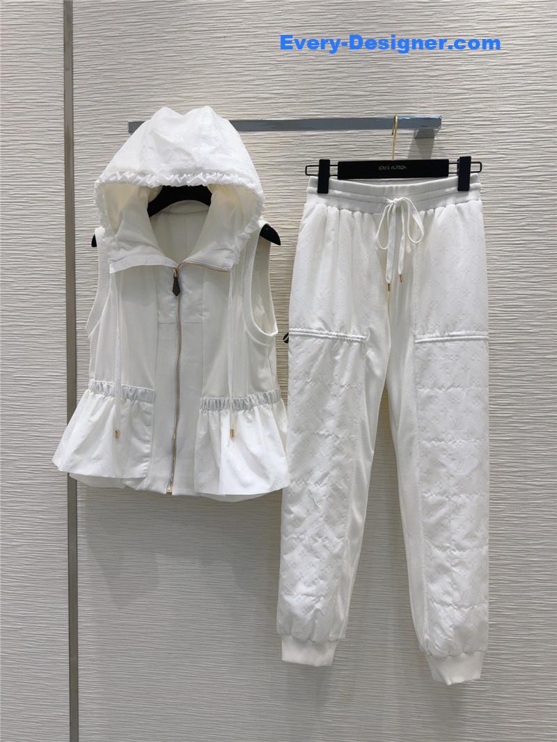 l0vis Vvtt0n lv hooded vest replica clothing sites