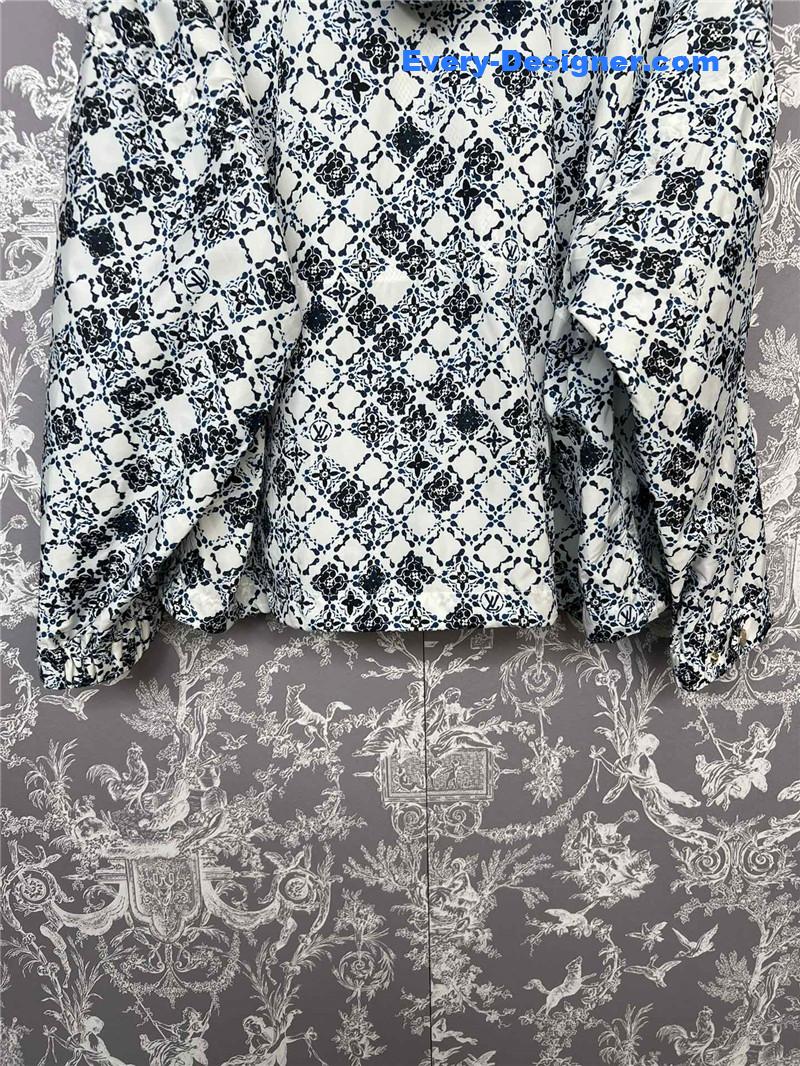 l0vis Vvtt0n lv old flower sun protection jacket replica clothes