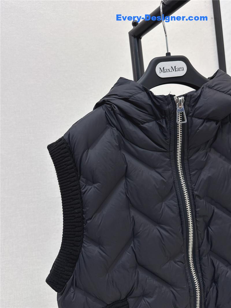 Vanitoo hooded down vest