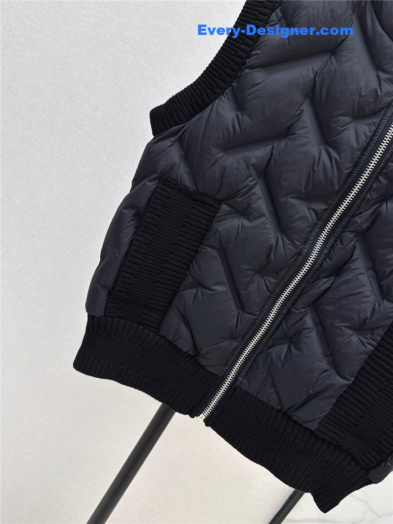 Vanitoo hooded down vest