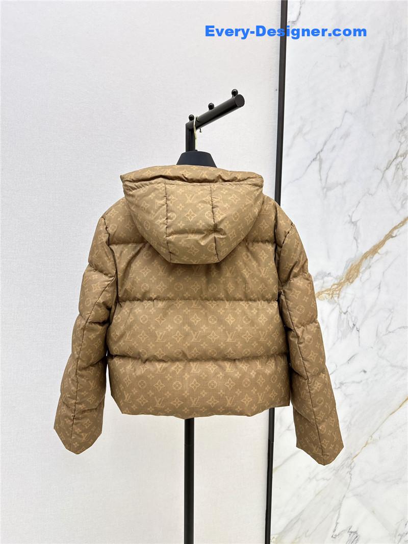 l0vis Vvtt0n lv hooded down jacket