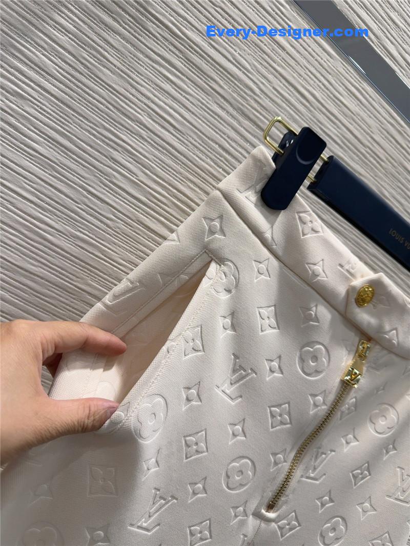 l0vis Vvtt0n lv new suit