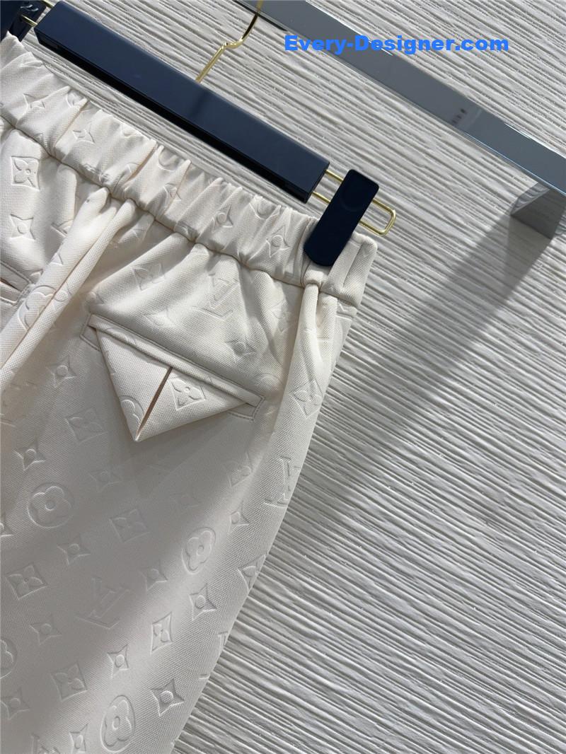 l0vis Vvtt0n lv new suit