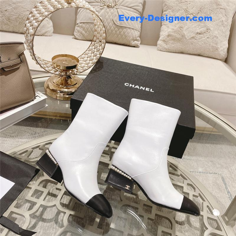 Ch**el white calfskin ankle boots