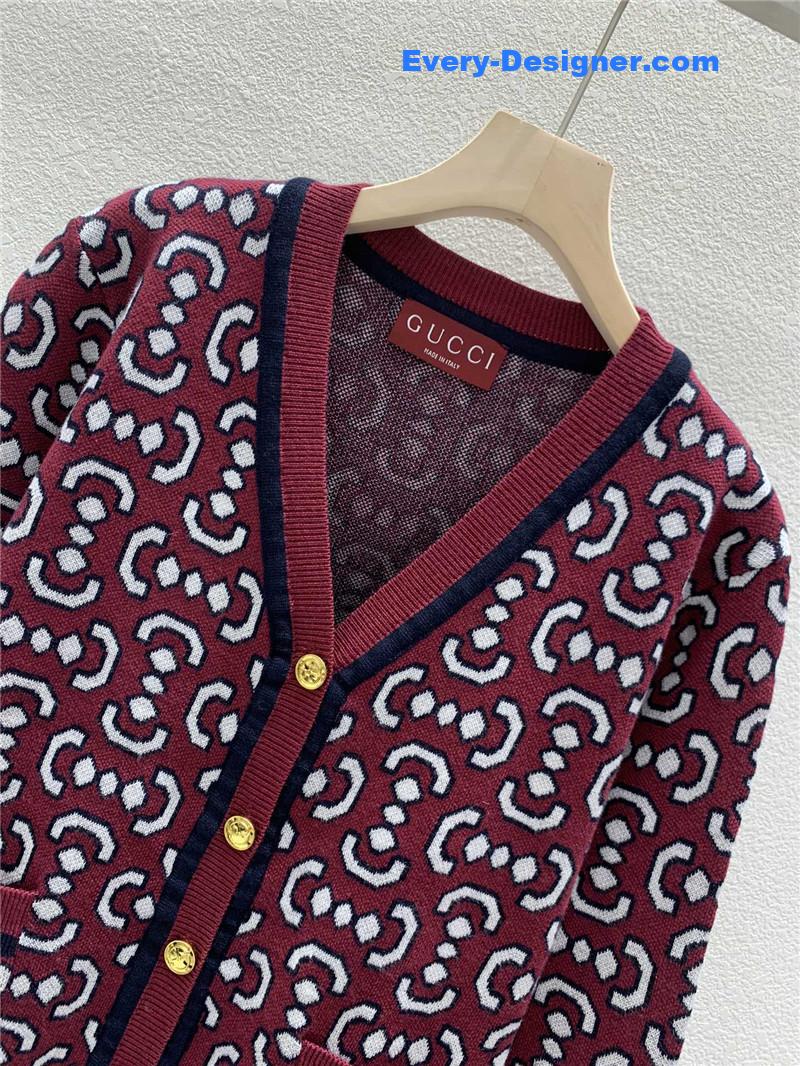 Gvc*1 v-neck jacquard cardigan red