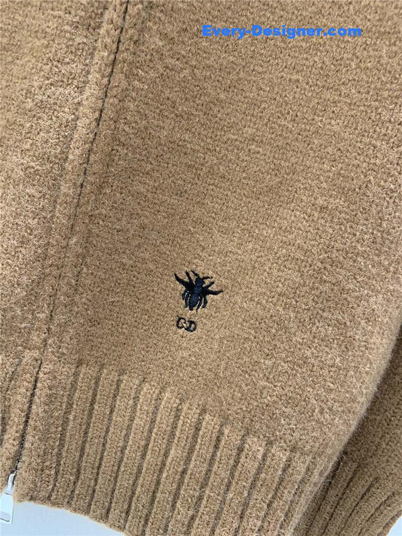 D10r fur zip-up hooded cardigan brown