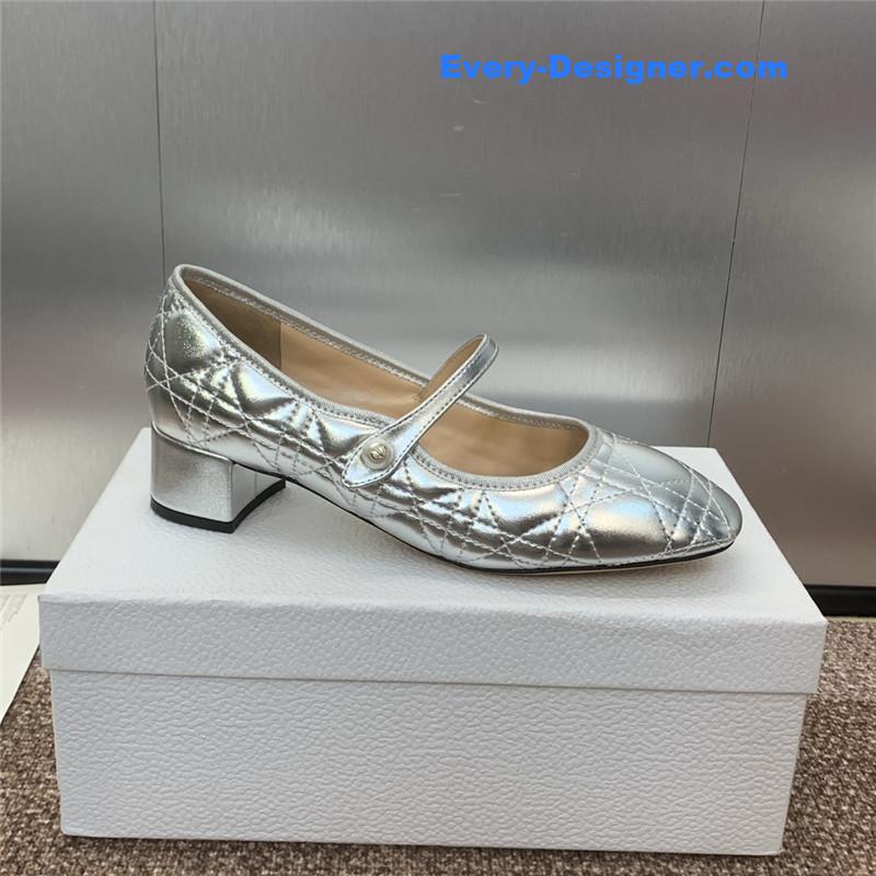 D10r ballet pump in silver quilted cannage calfskin