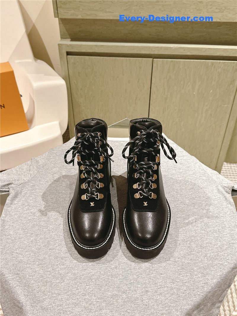 l0vis Vvtt0n black calfskin ranger boots
