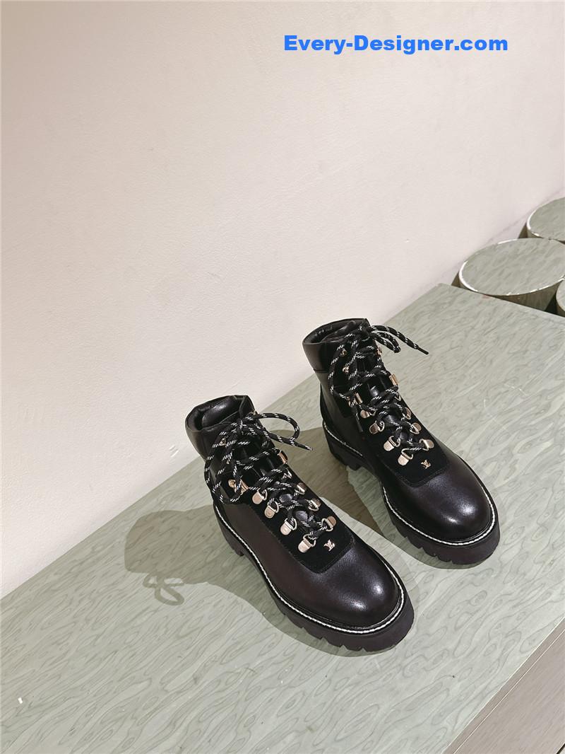 l0vis Vvtt0n black calfskin ranger boots