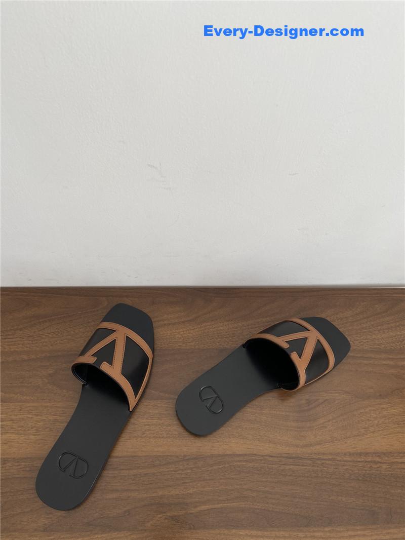 Va1e*ntin0 viva s*perstar nappa slides black/roasted