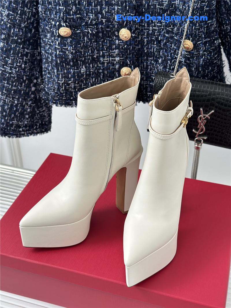 Va1e*ntin0 garavani white leather heel booties