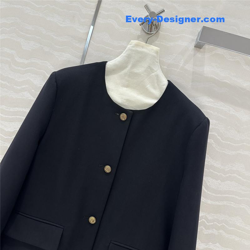 Pra*a wide shoulder suit