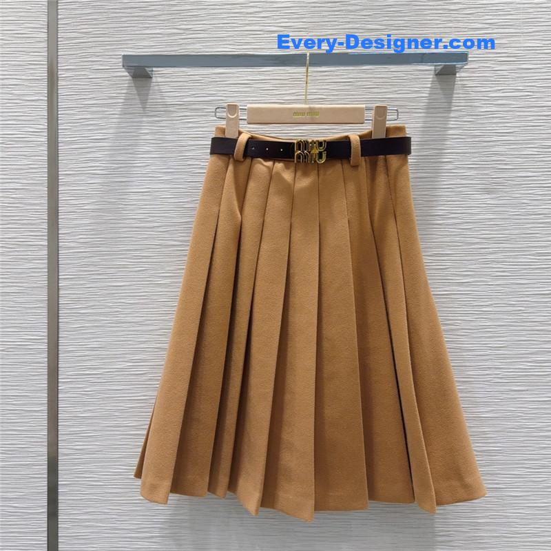 M1um1u new skirt