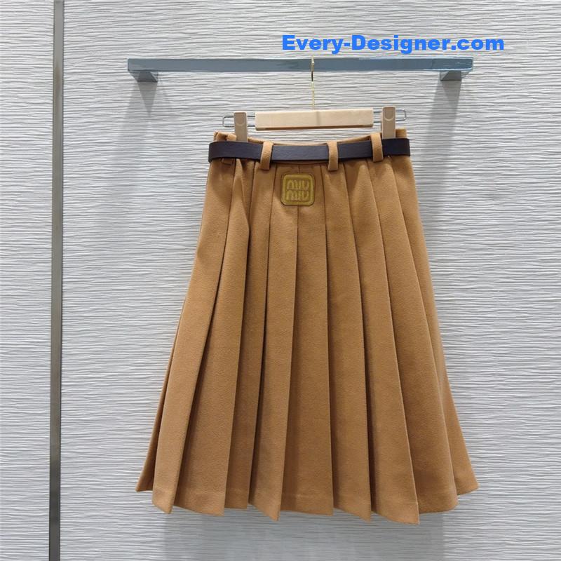 M1um1u new skirt