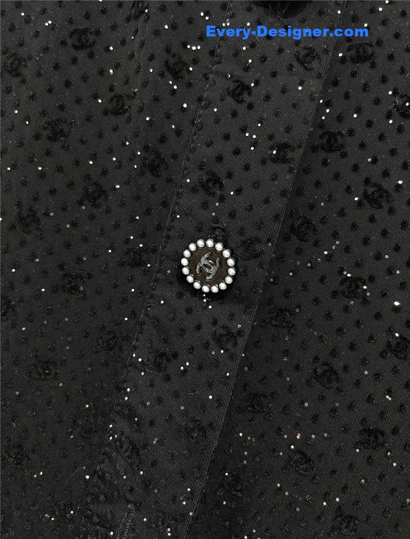 ch**el hot D1am0nd lettering shirt