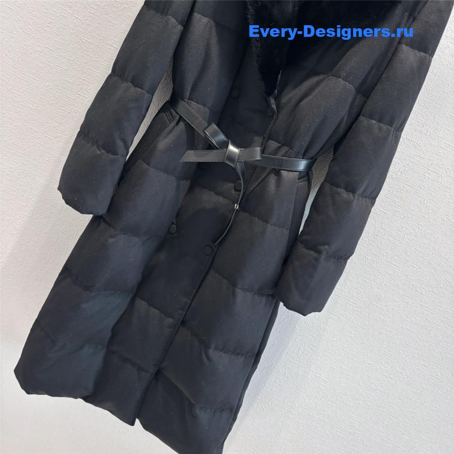 L0r0 P1ana mink collar goose down jacket