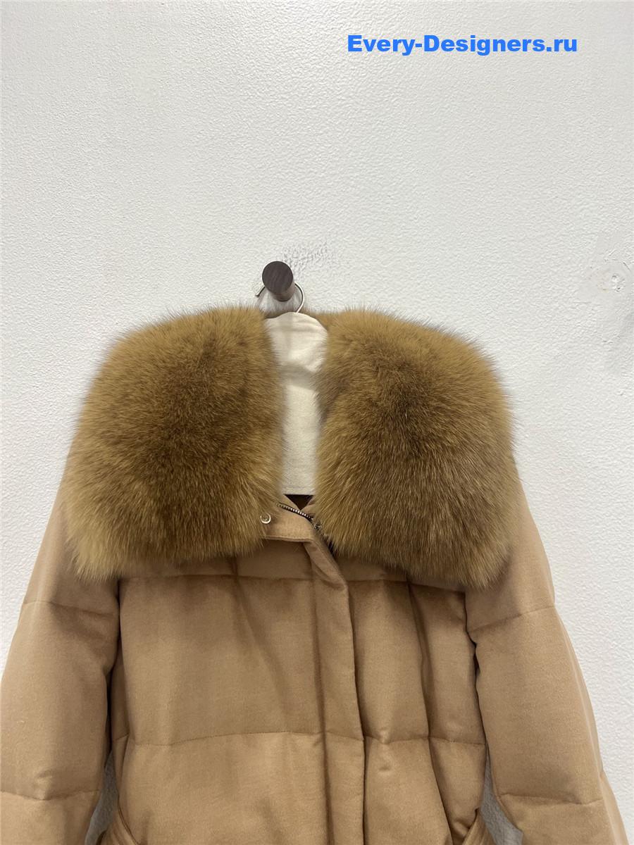 L0r0 P1ana fox fur collar down jacket