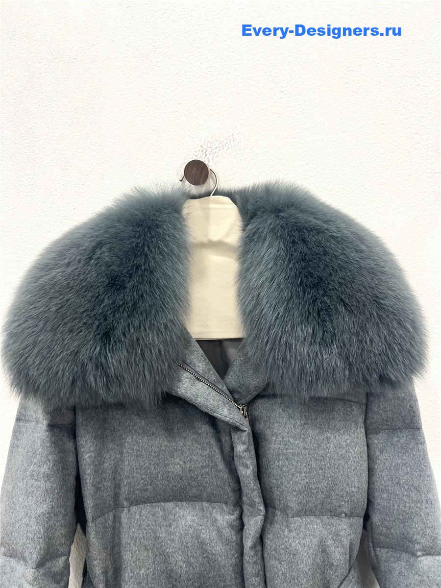 L0r0 P1ana fox fur collar down jacket