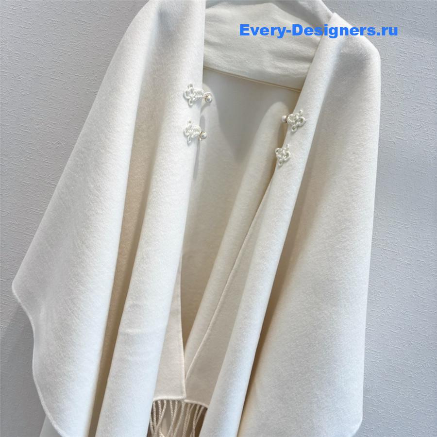 D10r cashmere buttoned cape