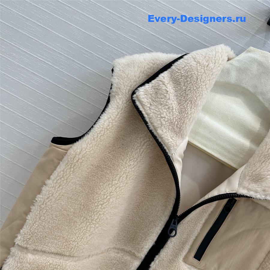 L0r0 P1ana popular vest jacket