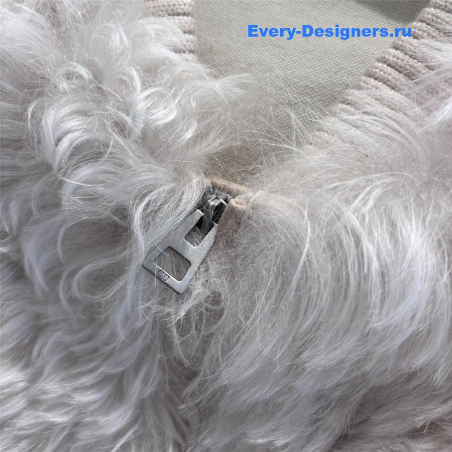 D10r wool and fur coat