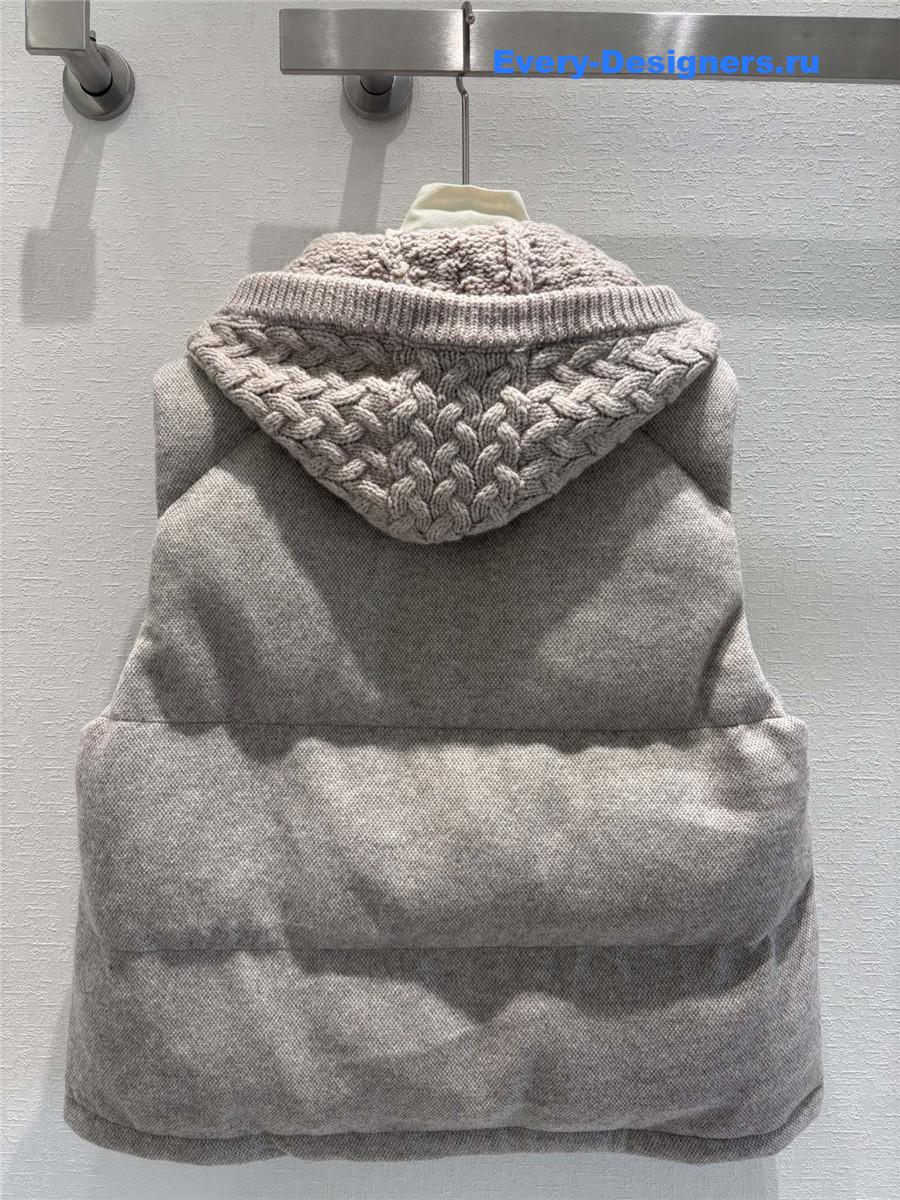 L0r0 P1ana cashmere and goose down vest