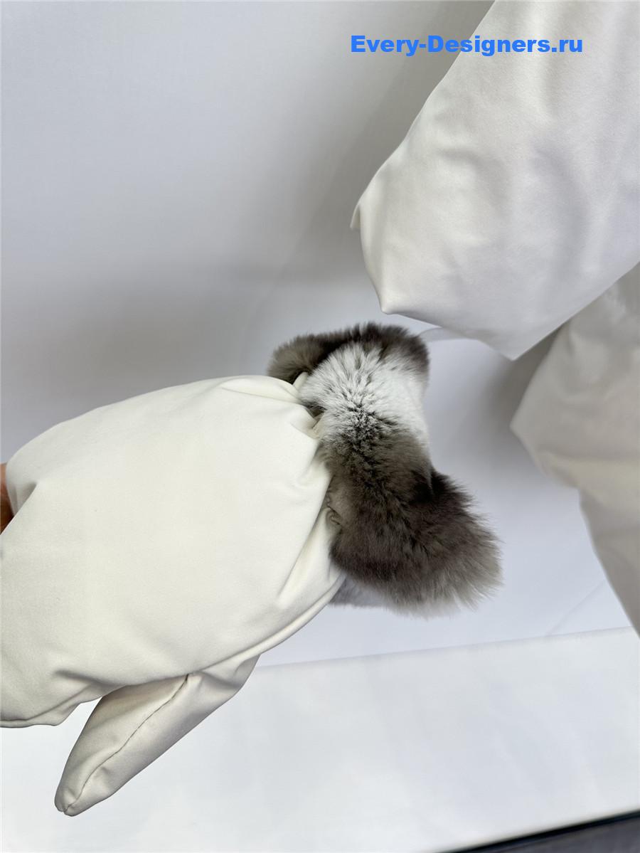 L0r0 P1ana goose down jacket