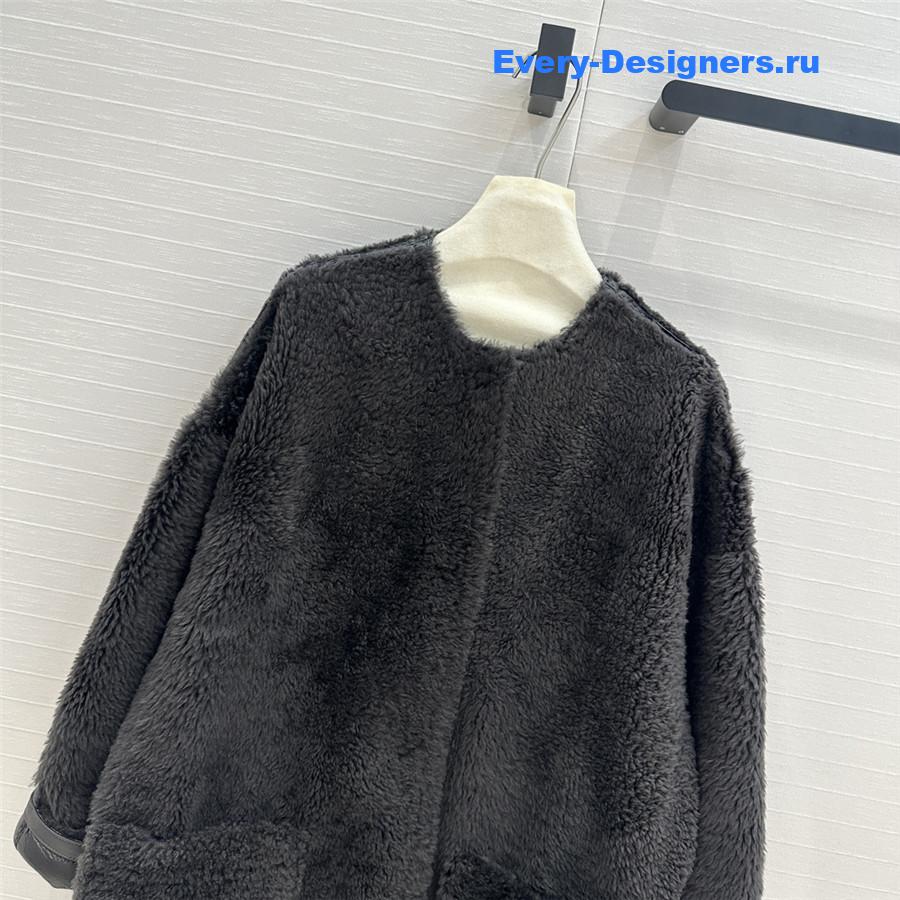 Vanitoo shearling coat