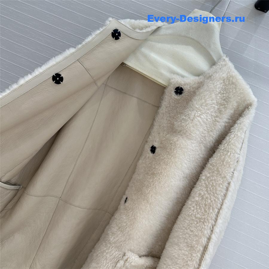 Vanitoo shearling coat