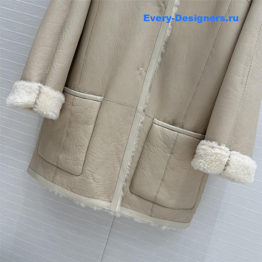 Vanitoo shearling coat