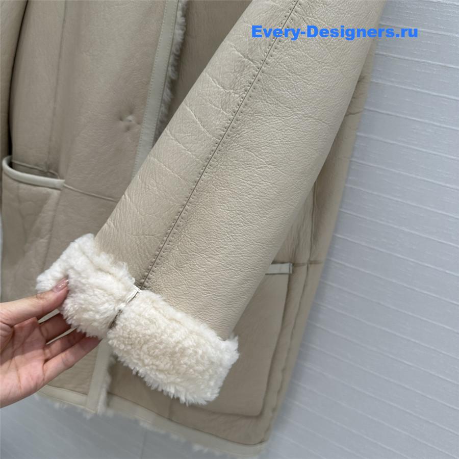 Vanitoo shearling coat