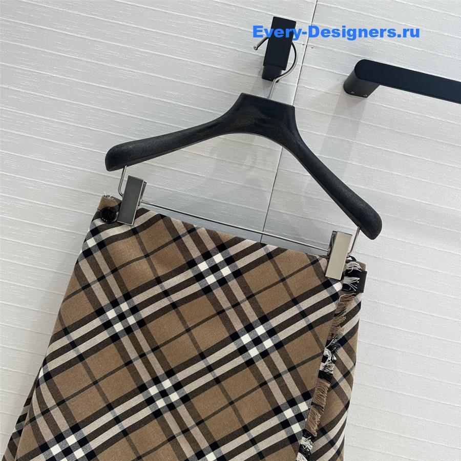 Bv*b*rry preppy pleated skirt