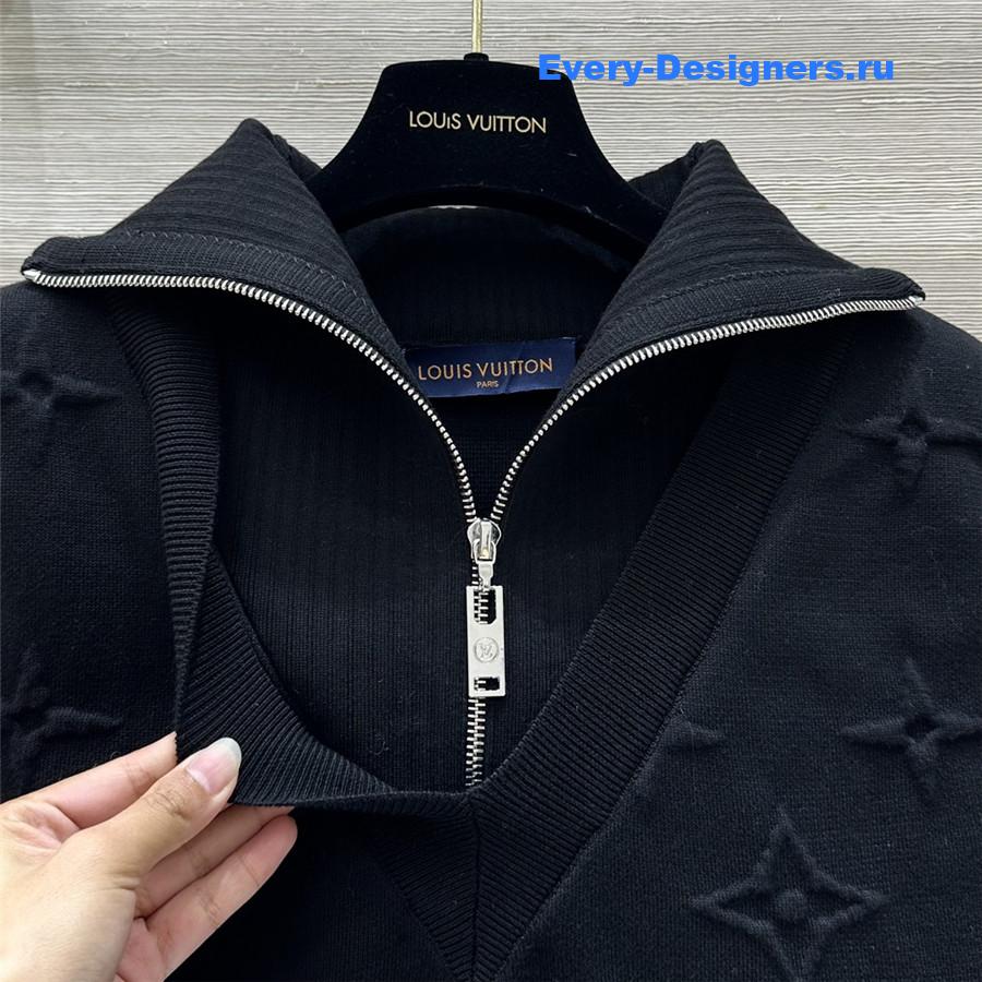 l0vis Vvtt0n lv knitted vest top