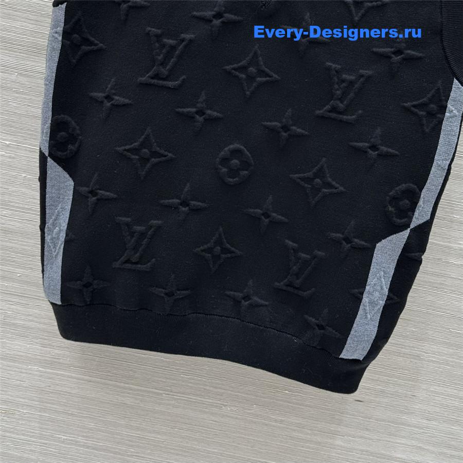 l0vis Vvtt0n lv knitted vest top