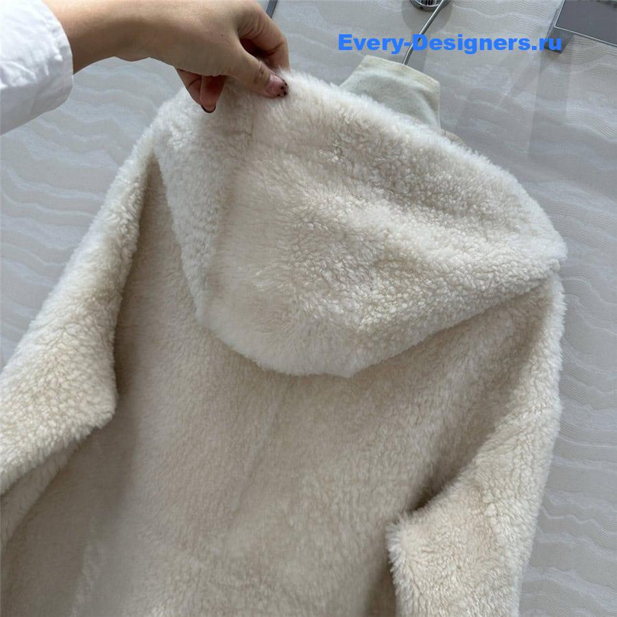 Vanitoo shearling hooded coat