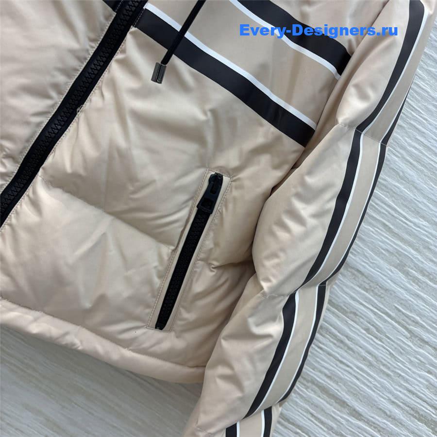 D10r D10ralps hooded cropped puffer jacket