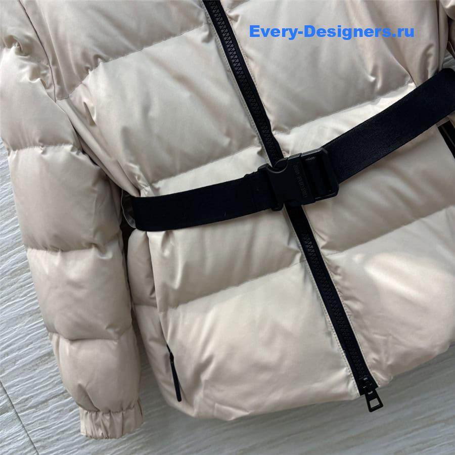 D10r stand collar belt down jacket