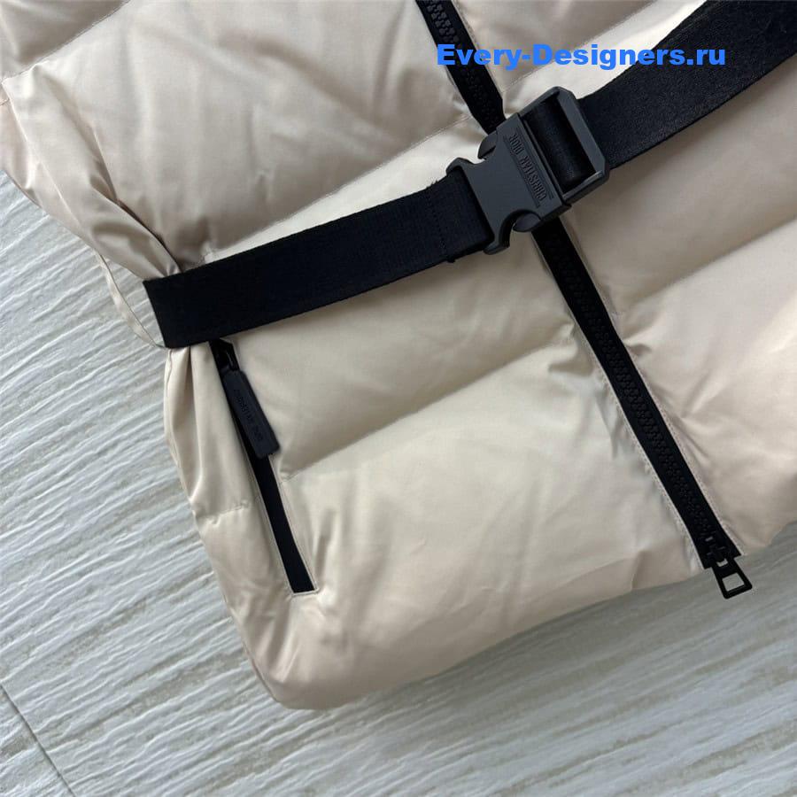 D10r stand collar belt vest down jacket