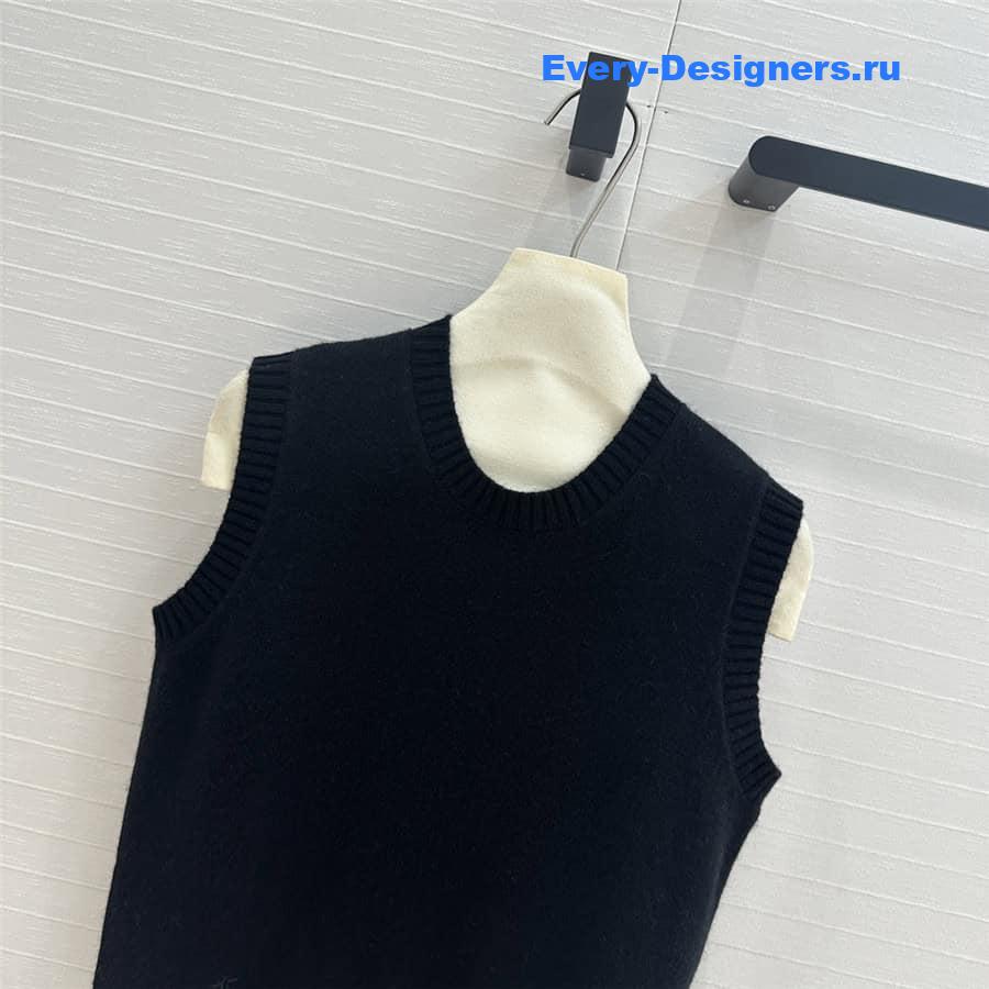 D10r twinset sleeveless knit top in black