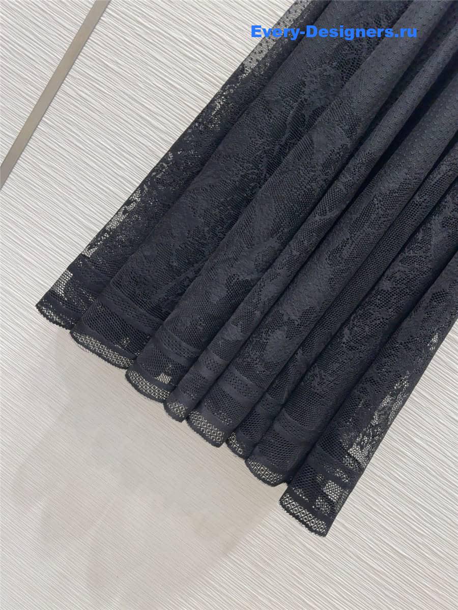 D10r water soluble lace skirt