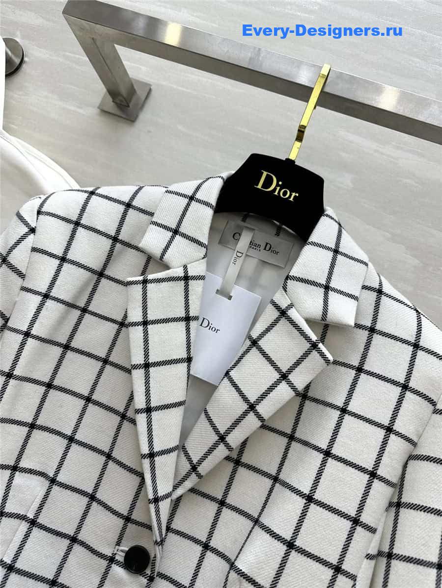 D10r check blazer