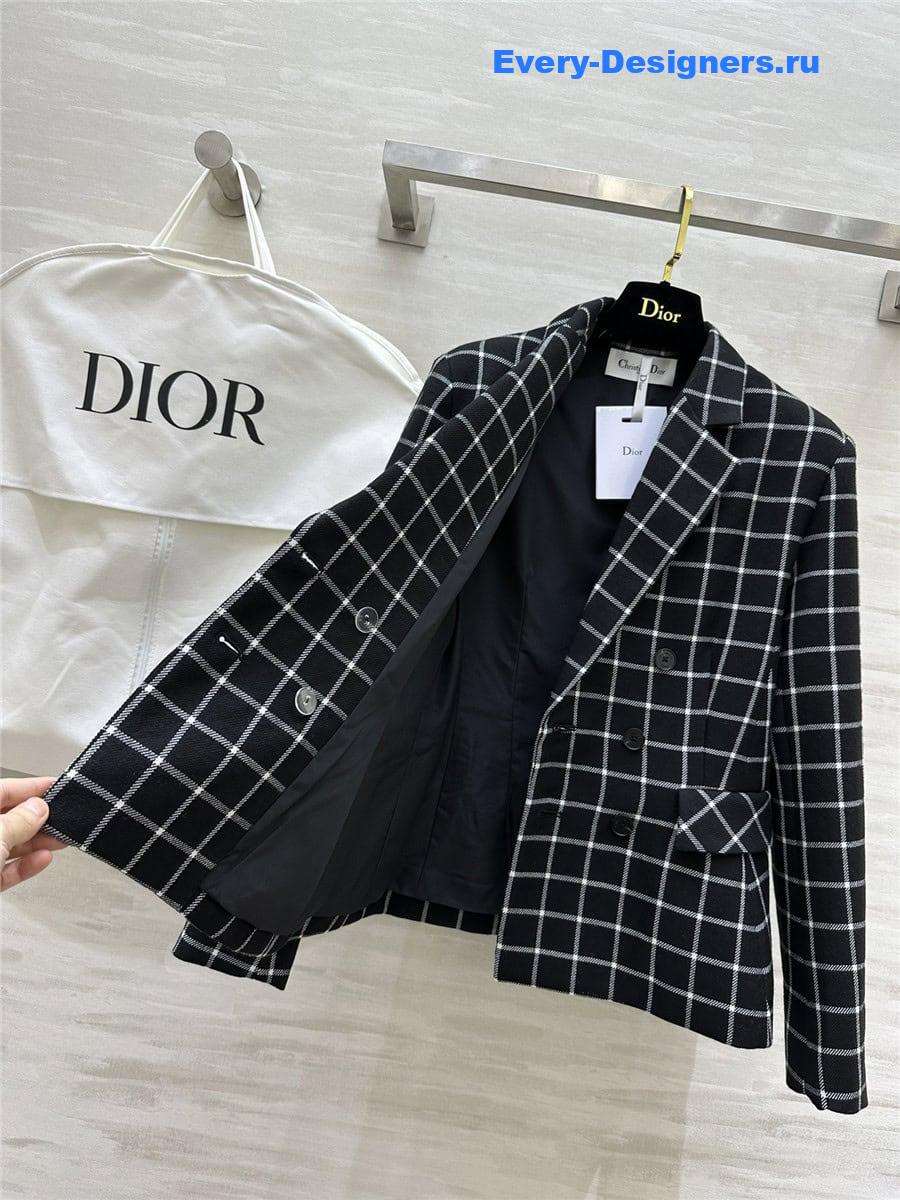 D10r check blazer
