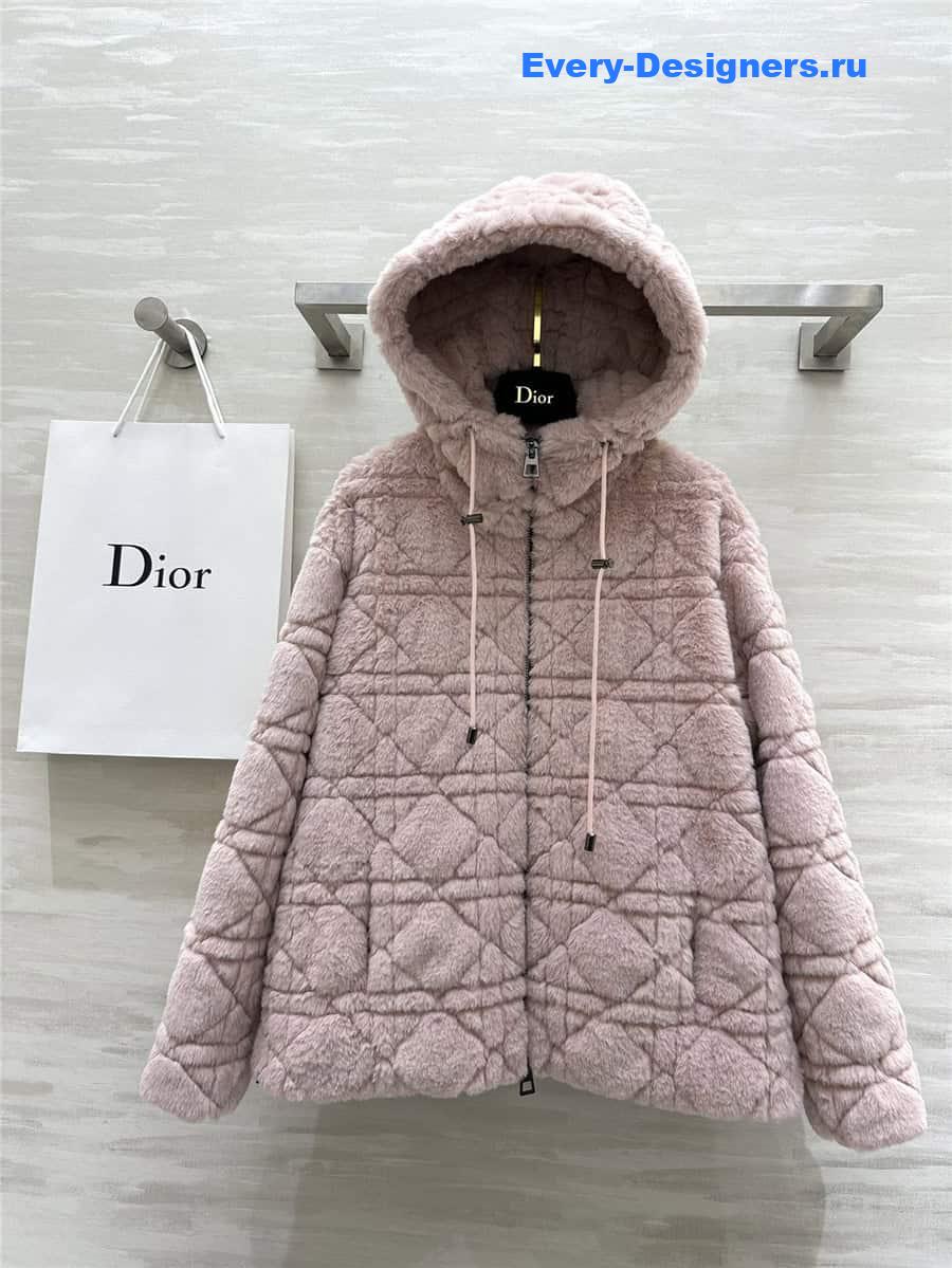 D10r eco-friendly fur hooded coat